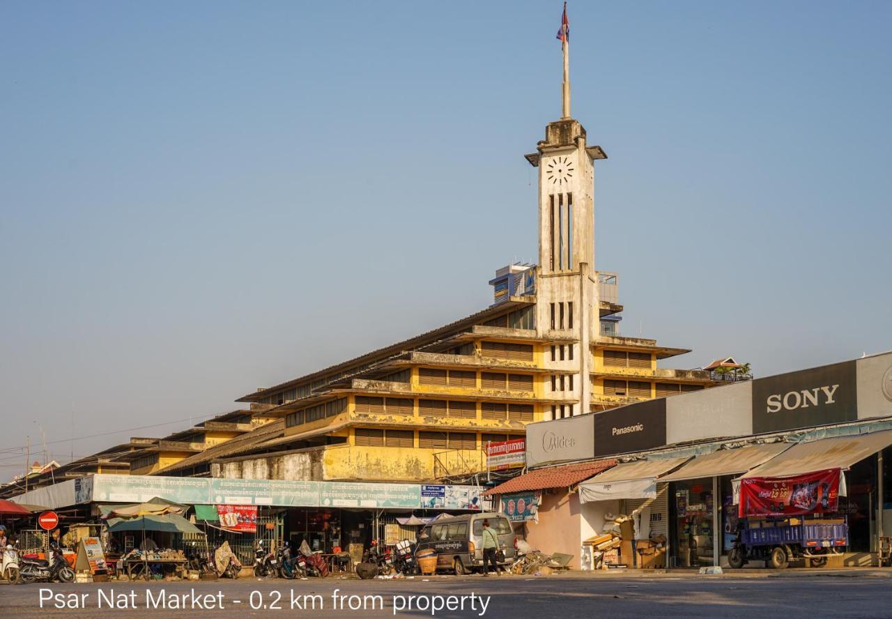 Royal Hotel Battambang Exterior foto